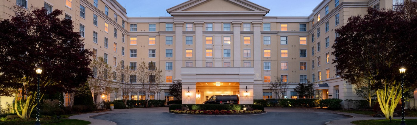 Hotel Landscaping with Rubber Mulch